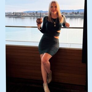 Meet your Posher, Kayla